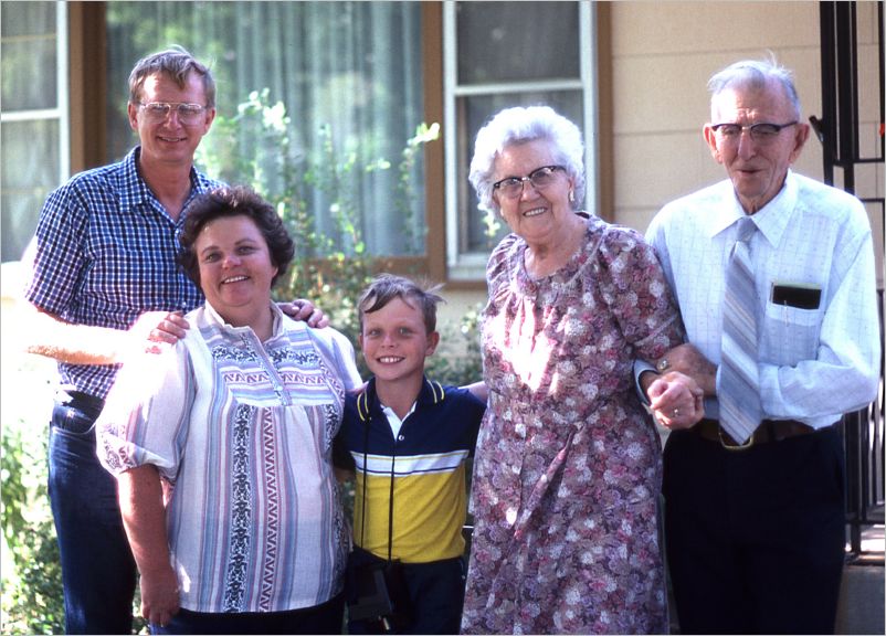 At Uncle Ernest and Aunt Fern in Ft Collins